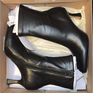 Dolce Vita Glamor Black Ankle Boots